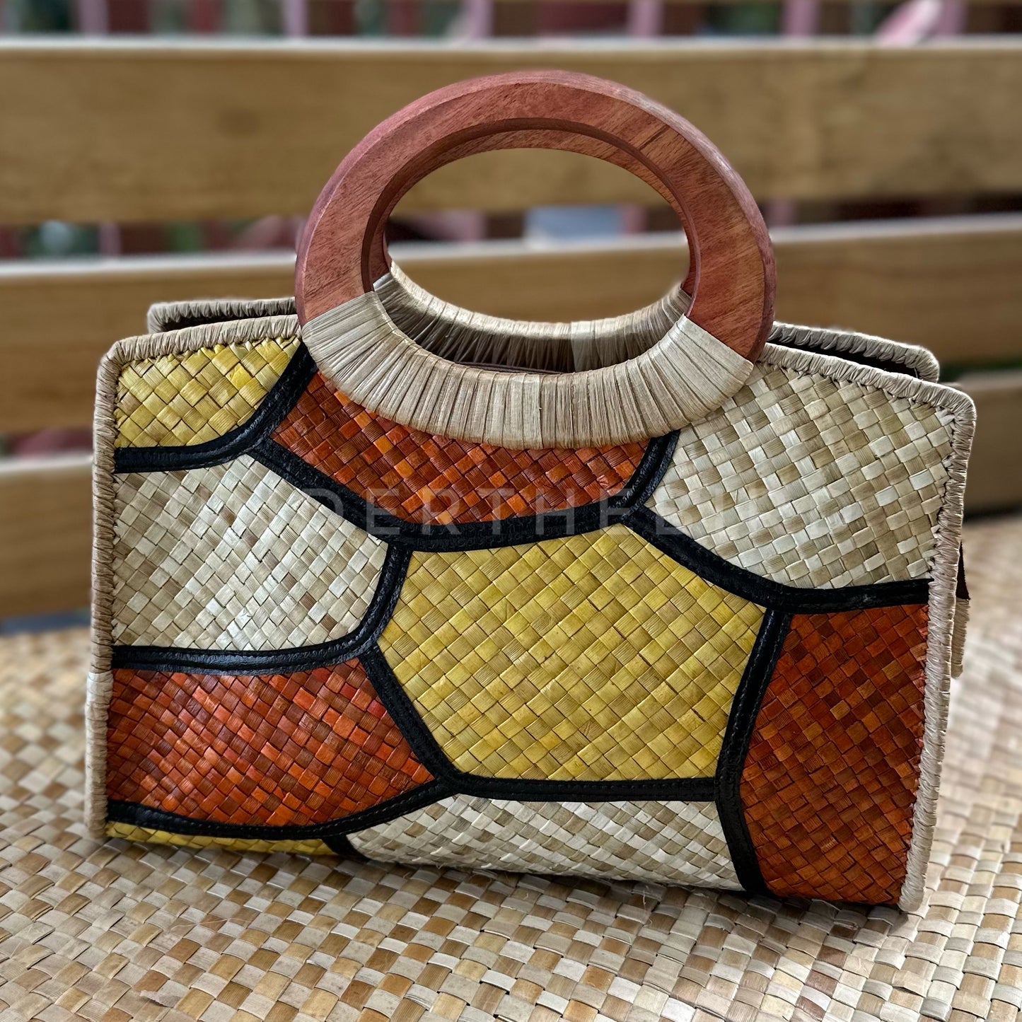 Tautalamusu Picasso Handbag