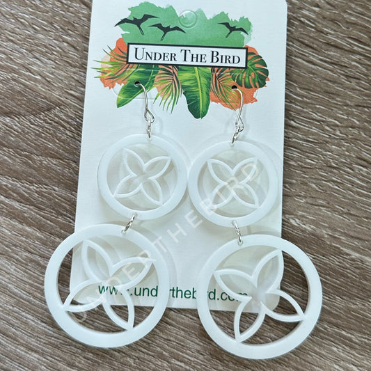 Inā Drop Earrings